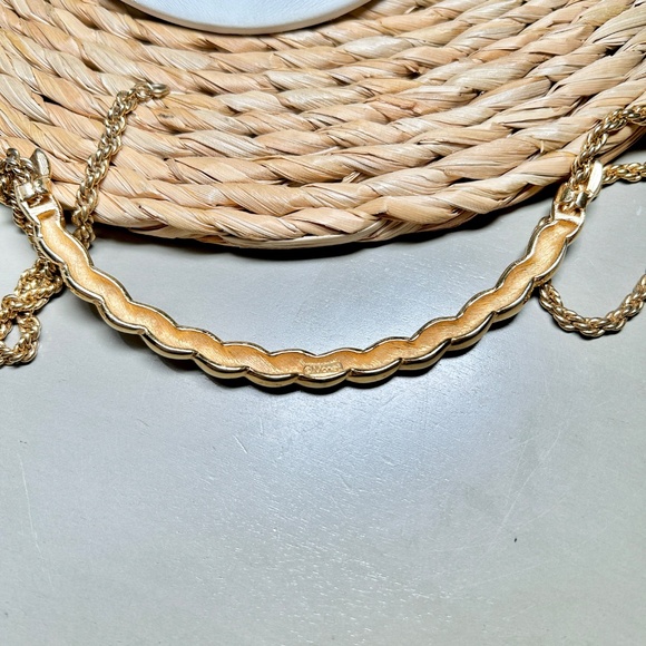 Monet Vintage Twist Front Design 18K Gold Plated Spiral Chain Link Necklace. - Picture 9 of 14